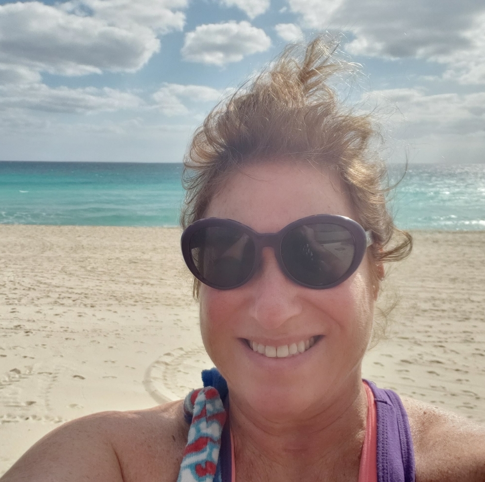 Meet your Posher, Lisa
